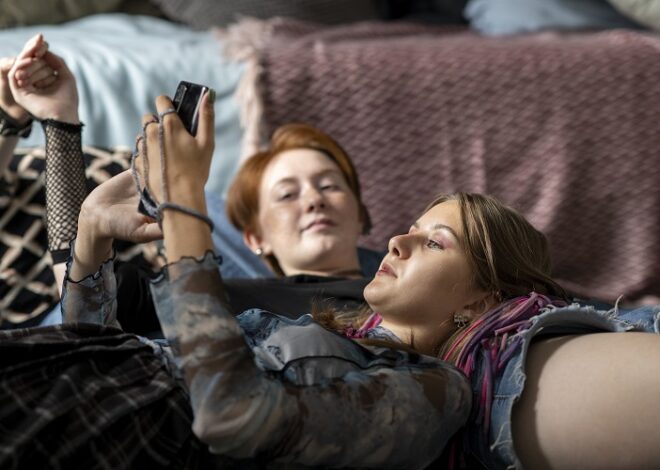 Supportive Dating for Trans People Living with STDs